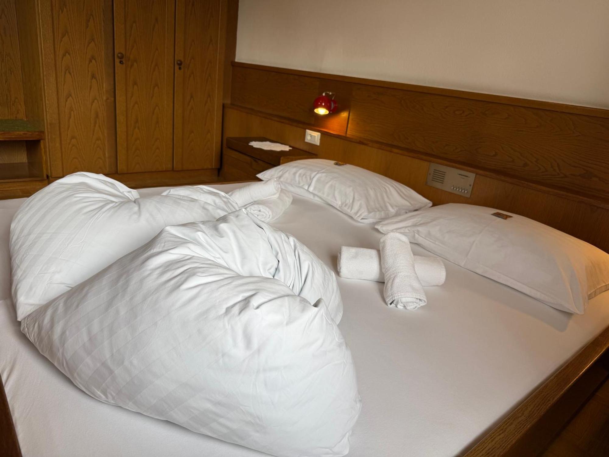 Gasthof Goldenes Lamm Vahrn Chambre photo