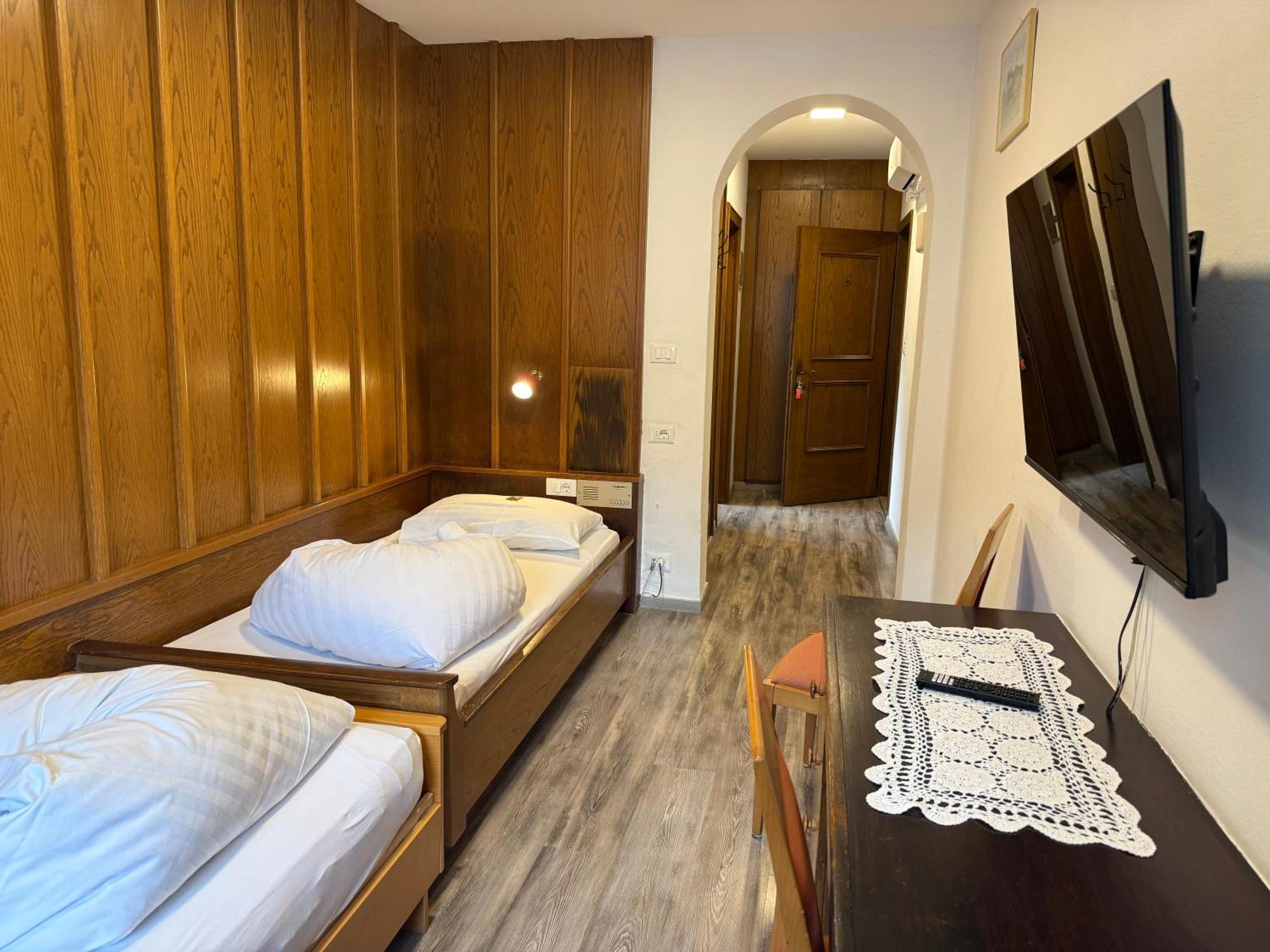 Gasthof Goldenes Lamm Vahrn Chambre photo