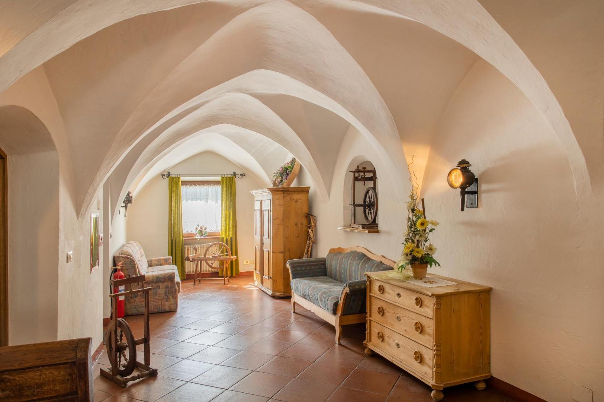 Gasthof Goldenes Lamm Vahrn Extérieur photo