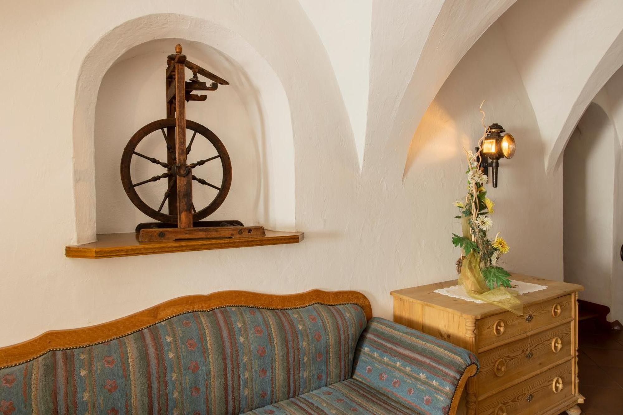 Gasthof Goldenes Lamm Vahrn Extérieur photo